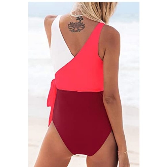 CUPSHE Colorblock Plunging One-Piece Swimsuit - Picture 1 of 9